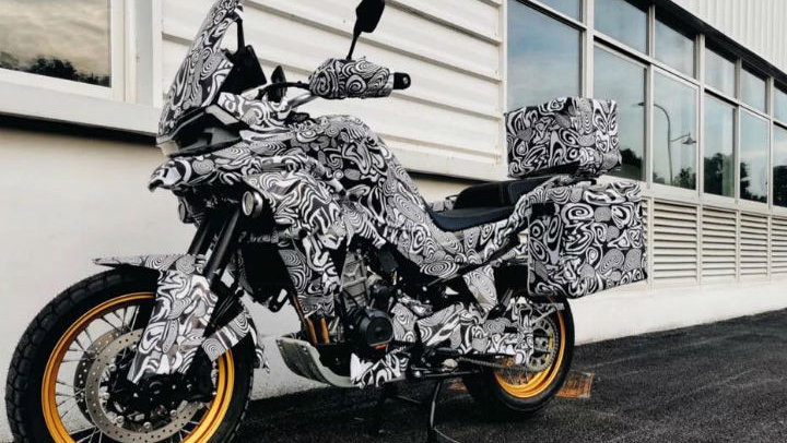 CFMoto MT800 [credit: Zig Wheels]